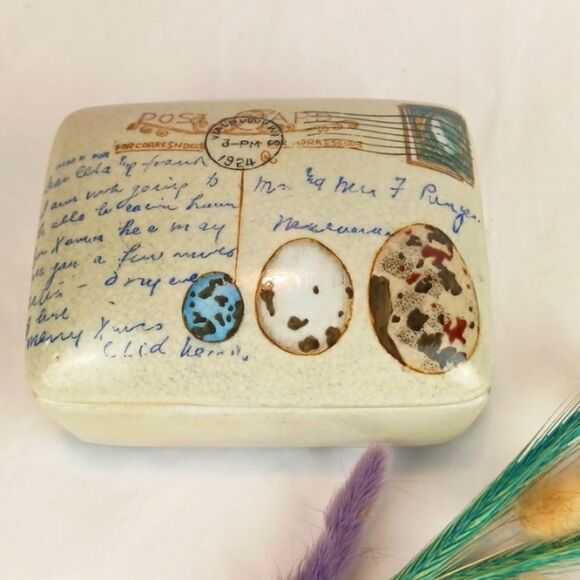 Post & Quill porcelain lidded box by Homart - Picture 2 of 10